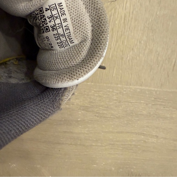 adidas‎ VL Court Gray School Casual Shoes kids Shoes Size 4 - Picture 9 of 10